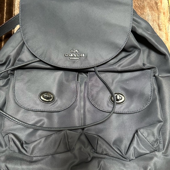 Coach - Picture 7 of 12